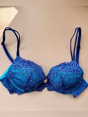 Victoria's Secret Bright Turquoise and Deep Blue Push-Up Bra